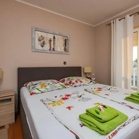 3 Bedroom Awesome In