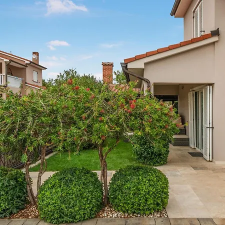3 Bedroom Awesome In *